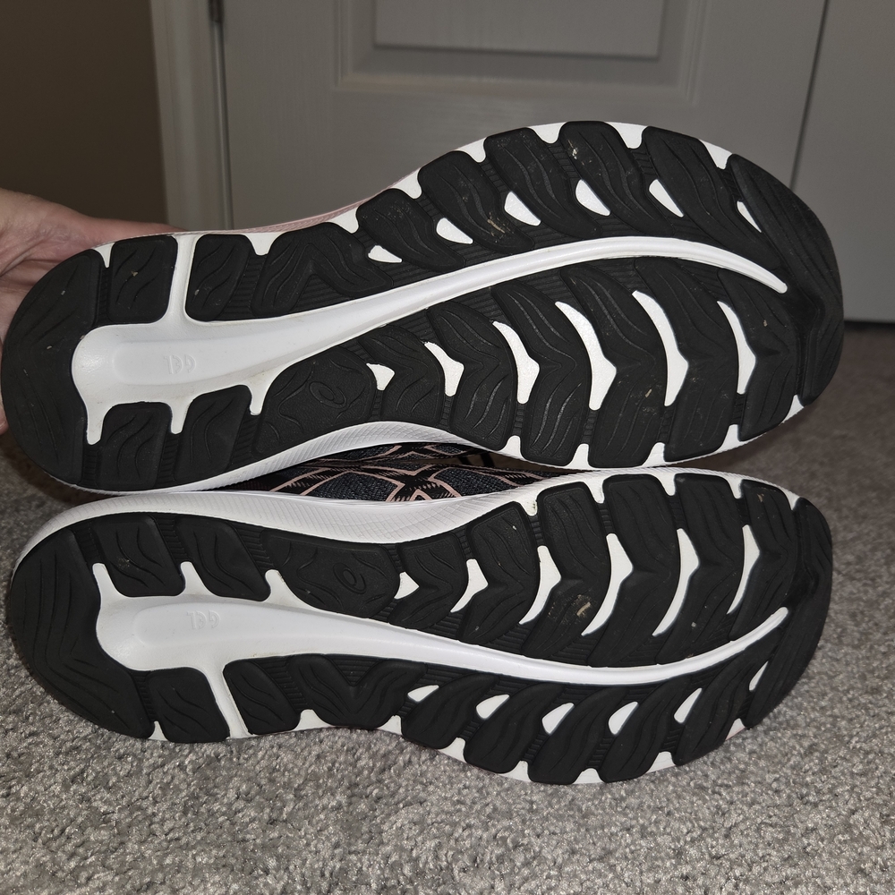 ASICS Women's Black and Pink Running Shoes - Picture 4 of 4